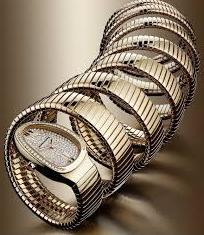 Reloj original: pared y reloj de pulsera