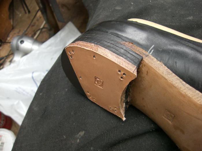Cómo hacer que tus propios zapatos te reparen