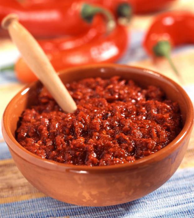 Adjika de pimienta búlgara: una verdadera receta de Abjasia