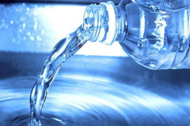 agua mineral en la pancreatitis